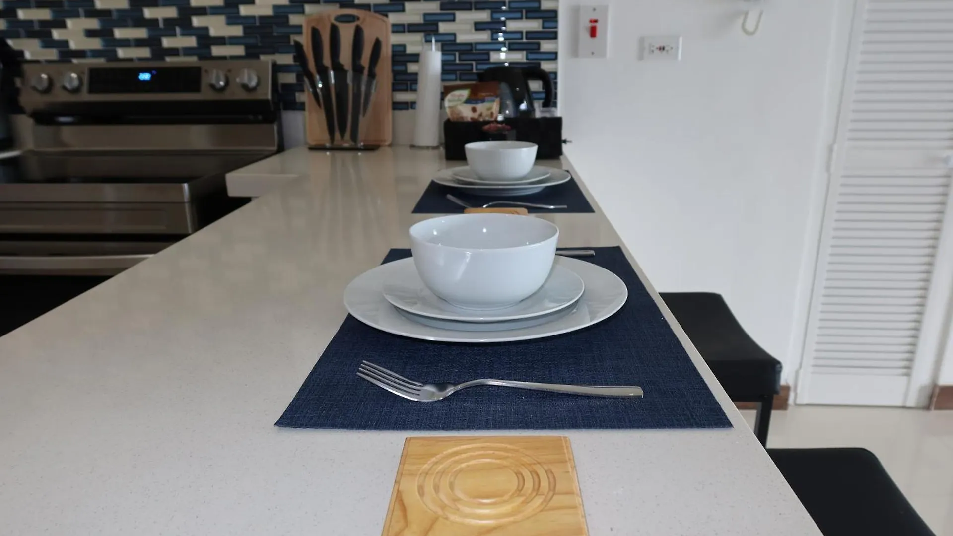The Serene - Modern Luxury Apartment Kingston