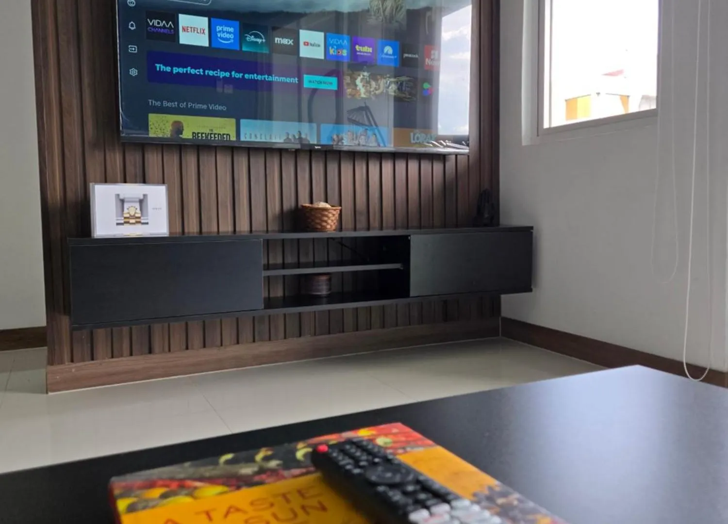 The Serene - Modern Luxury Apartment Kingston